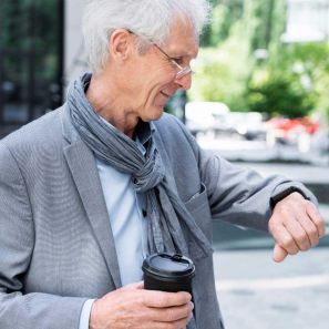 Help Senior Citizens Leverage Wearable Technology - Thumb Help Senior Citizens Leverage Wearable Technology - Thumb